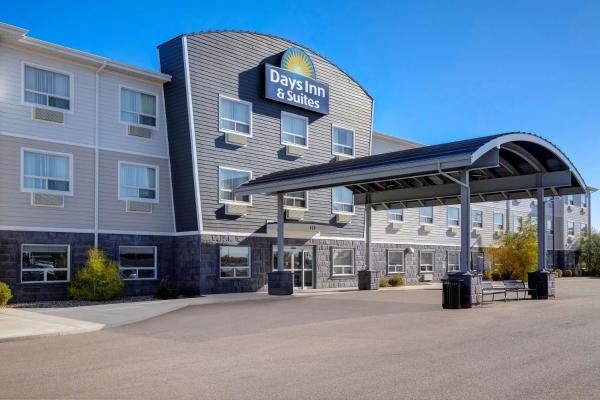 Days Inn & Suites by Wyndham Warman, Rezerwuj Hotel Hotele w Saskatchewan z Basenem, Basen