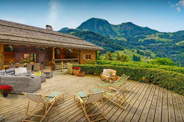 Chalet La Vieille Ferme - OVO Network, Rezerwuj Chalet Hotele w Owernia z Parkingiem, Parking