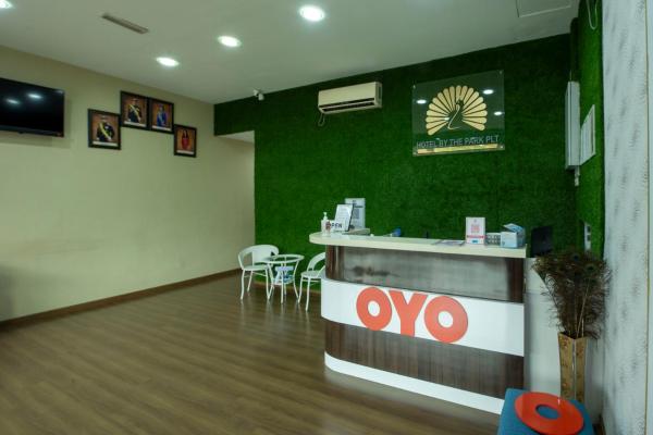 OYO 90231 Hotel By The Park Plt