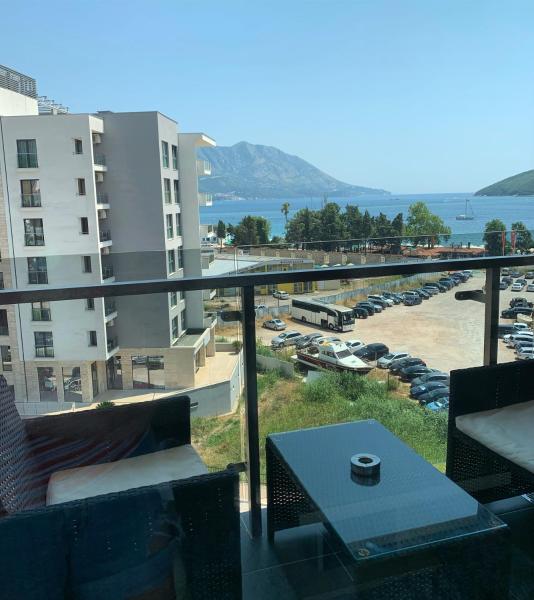 Apartment Seaview Budva, Rezerwuj Apartament Hotele w Budva County z parkingiem, Parking