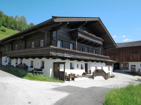 Apartment Haslinghof - PID235 by Interhome, Rezerwuj Apartament Hotele w Salzburg z Parkingiem, Parking
