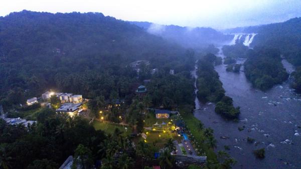 Casa Rio Resorts Athirappilly, Rezerwuj Ośrodek wypoczynkowy Hotele w Nowe Delhi z basenem, Basen