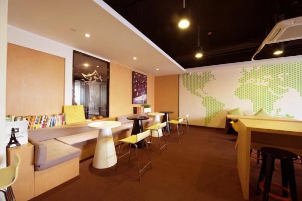 IU Hotel Ruoyang Yiyang Wenhua Road, Rezerwuj Hotel Yiyang Henan