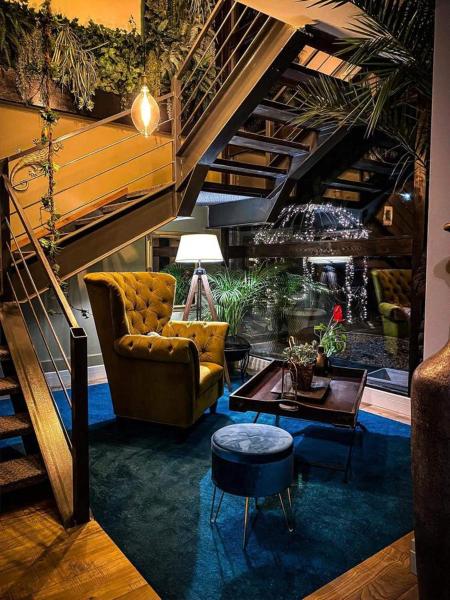 Bali Butique Rooms, Rezerwuj Bed and Breakfast Nyergesújfalu Komarom-Esztergom