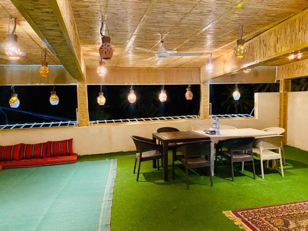 Sehma Guest House بيت السحمه للضيافه, Rezerwuj Pensjonat Al Hamra 