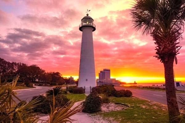 Royal Holiday Beach Resort, Rezerwuj Apartamentowiec hotelowy Biloxi Mississippi Gulf Coast
