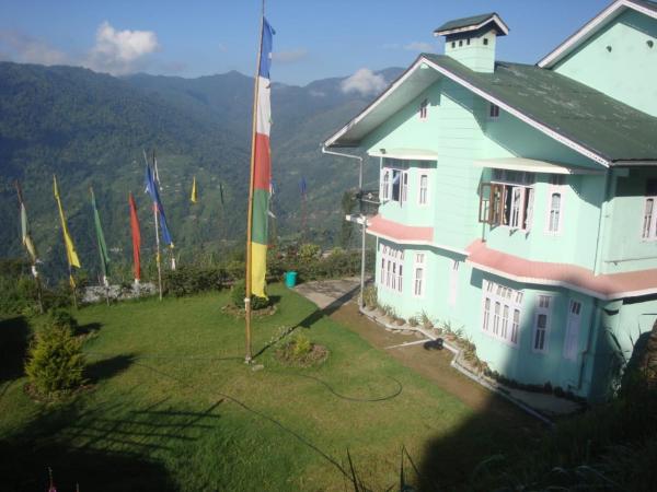 Dawa Lucky's Homestay, Rezerwuj Pokój u miejscowych Sombāri Sikkim