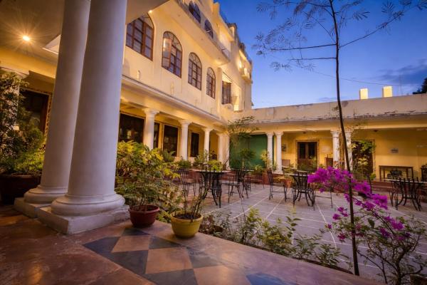 Kalyan Villa Heritage Stay, Rezerwuj Bed and Breakfast Udajpur Rajasthan