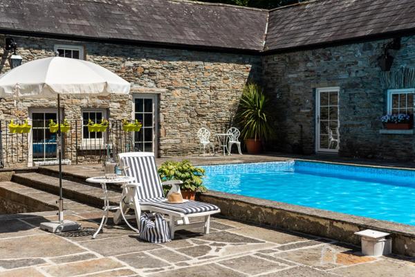 Ardnavaha House Poolside Cottages - see site, Rezerwuj Dom wakacyjny Hotele w Clonakilty z basenem, Basen