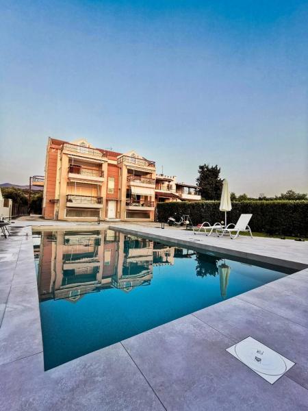 Ostria Seaside Apartments, Rezerwuj Apartament Hotele w Peloponez z Basenem, Basen