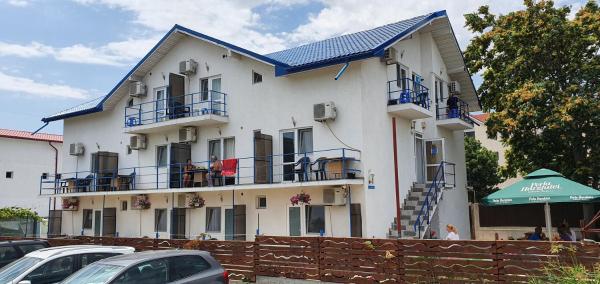 Casa Delfinul Albastru, Rezerwuj Pensjonat Hotele w Constanta z Parkingiem, Parking