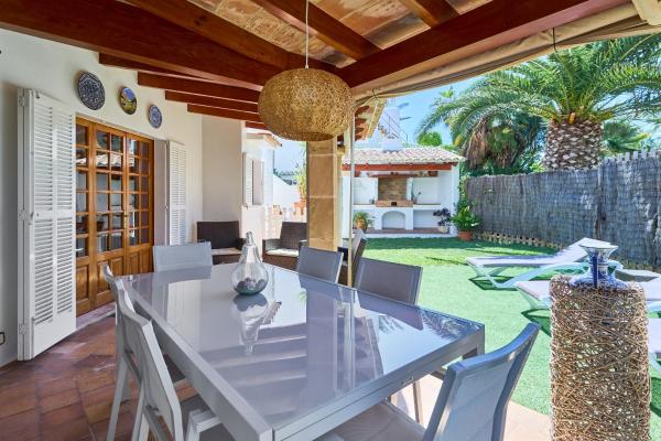 Villa Retorn, Rezerwuj Dom wakacyjny Cala d'Or Majorka