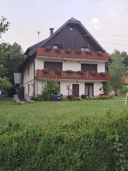 TOMLJANOVIĆ, Rezerwuj Pensjonat Jezerce 