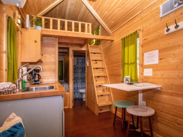 Mt Hood Tiny House Village, Rezerwuj Dom wakacyjny Hotele w Waszyngton z Basenem, Basen