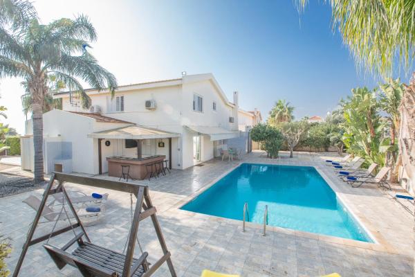Papaya Royal Villa, Rezerwuj Willa Ajia Napa Famagusta