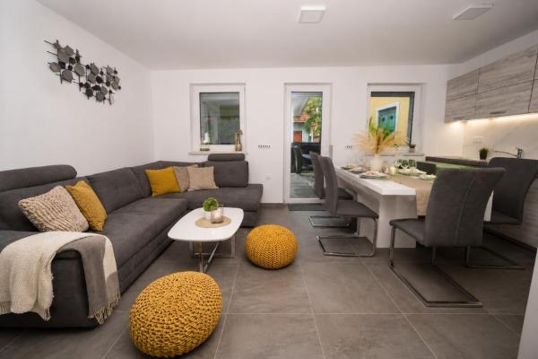 Villa Lara Terme Čatež 6 Thermal Riviera Tickets, Rezerwuj Willa Hotele w Posavje z basenem, Basen