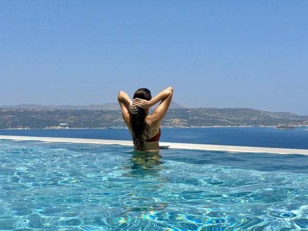 Villa Nikos Megala Chorafia Crete, Rezerwuj Willa Aptera West Crete