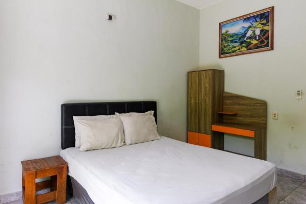 RedDoorz at Saren Anyar Homestay Lukluk, Rezerwuj Hotel Hotele w Bali z parkingiem, Parking
