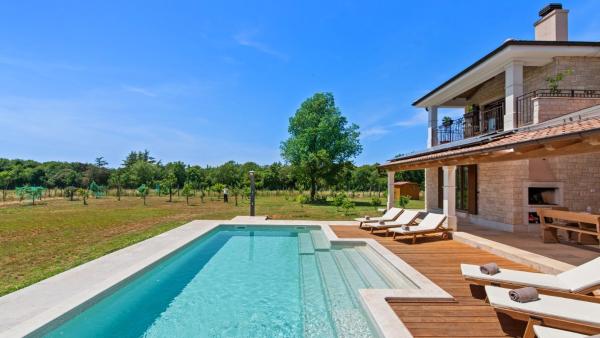 Villa Campagna by Villas Holiday, Rezerwuj Pensjonat Galižana Pula Riviera