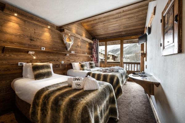 Hôtel Ski Lodge - Chambres & Appartements - Village Montana, Rezerwuj Hotel Hotele w Owernia z Parkingiem, Parking