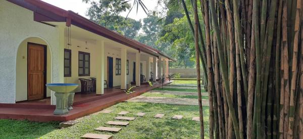 HIKKADUWA REST, Rezerwuj Pensjonat Mailagamuwa Monaragala District