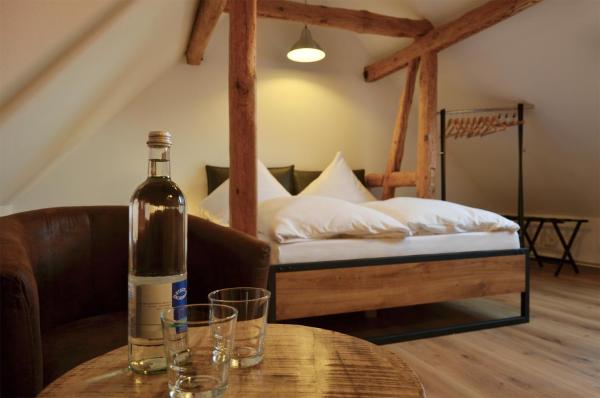 FeWo Jung, Rezerwuj Apartament Falkensee Brandenburgia