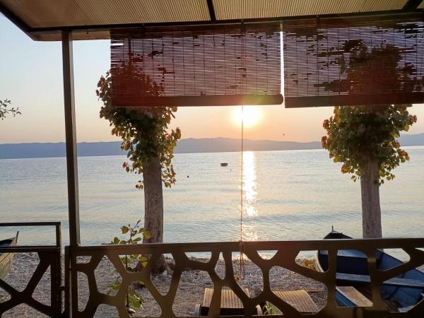 Apartments Krste, Rezerwuj Apartament Trpejca Lake Ohrid