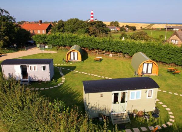 Lanterns Shepherds Huts & Glamping, Rezerwuj Pole kempingowe Happisburgh The Broads