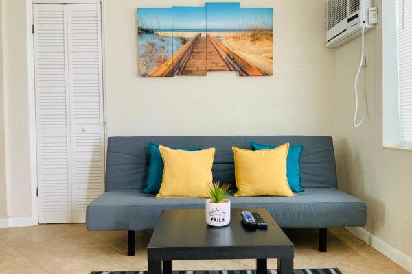 Hollywood Beach Apartments - Walk to the Beach, Rezerwuj Apartament Hollywood Panhandle Florida