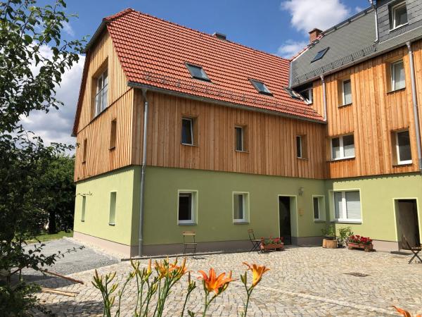 Schöna Urlaub, Rezerwuj Apartament Hotele w Saksonia z Parkingiem, Parking