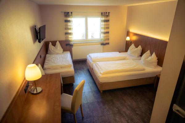 Hotel Cafe Kern, Rezerwuj Hotel Grossostheim Odenwald