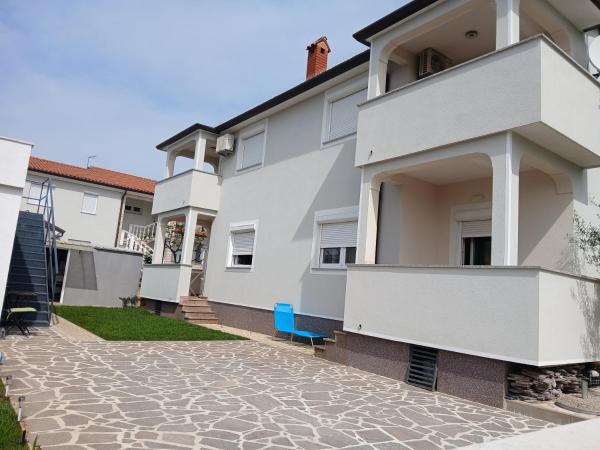 Lara Apartments, Rezerwuj Apartament Tanie hotele w Umag Riviera