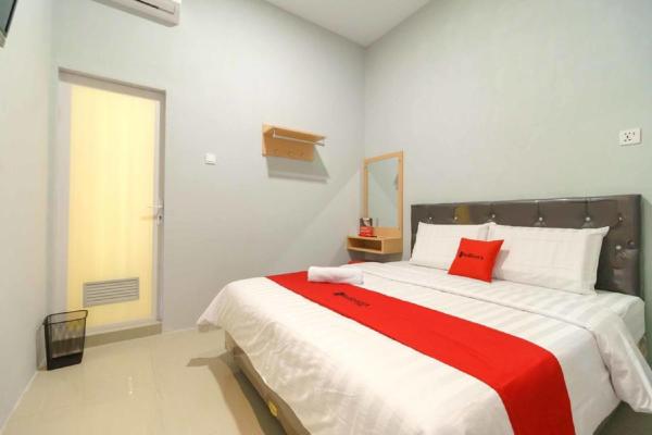 RedDoorz @ Helvetia Medan 2, Rezerwuj Hotel Hotele w Medan z parkingiem, Parking
