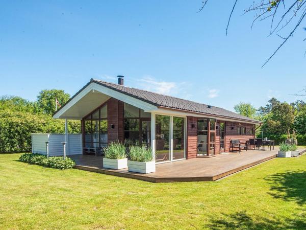4 star holiday home in Ulfborg, Rezerwuj Dom wakacyjny Wille w Ulfborg, Willa