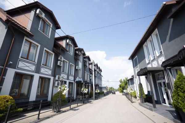 Hotel Styl, Rezerwuj Hotel Zhovkva 