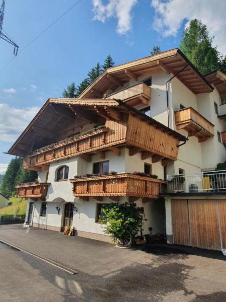 Gästehaus Flörl 1, Rezerwuj Apartament Hotele w Tyrol z Parkingiem, Parking
