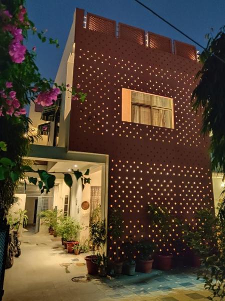 Kalpana Yoga Homestay, Rezerwuj Hotel Dźajpur 