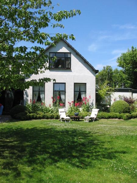 De Witte Wolk, Rezerwuj Bed and Breakfast Nieuw-Scheemda 