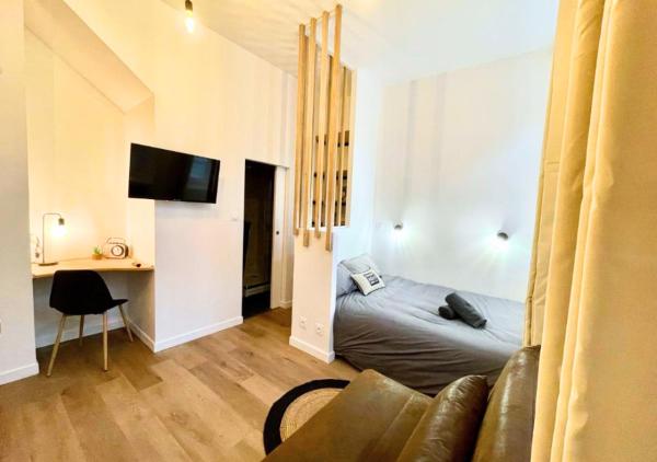 Bel appartement en centre ville de Calais, Rezerwuj Apartament Tanie Hotele w Opal Coast