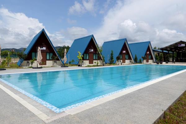 SENTA Adventure Camp & Resort, Rezerwuj Ośrodek wypoczynkowy Kampung Minyak Beku Johor