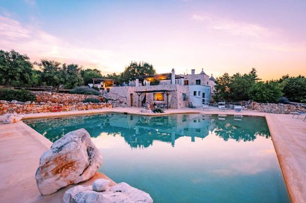 Villa Trulli Laguna by Villa Plus, Rezerwuj Willa Hotele w Valle d'Itria z parkingiem, Parking