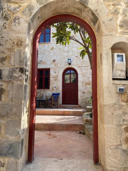 La Perla de Maroulas, Rezerwuj Pensjonat Hotele w Retimno z basenem, Basen