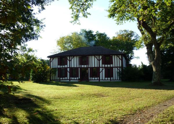 l'Airial de Nahouns, Rezerwuj Bed and Breakfast Sabres 
