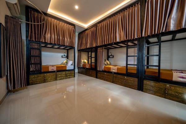 The Moon Hostel, Rezerwuj Hostel Hostele w Bali, Hostel
