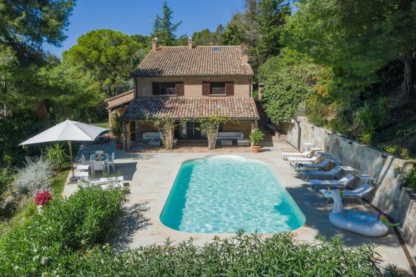 Villa Panorama, Rezerwuj Willa Hotele w Romagna z Basenem, Basen