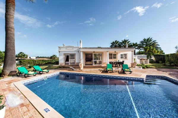 Celina by Algarve Villa Holidays, Rezerwuj Willa Hotele w Algarve z Parkingiem, Parking
