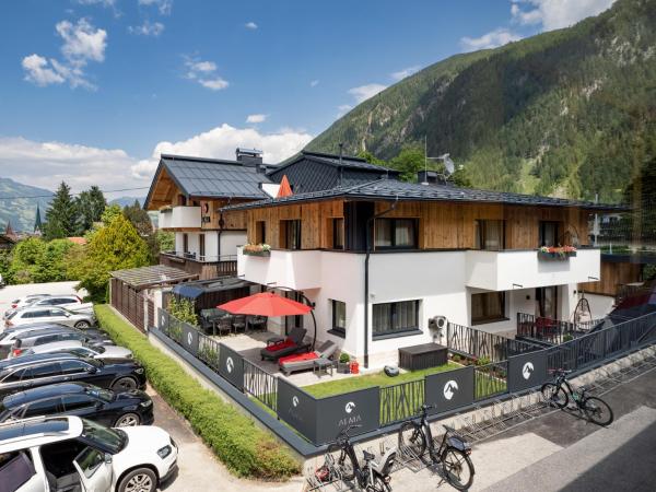 Haus Amelie, Rezerwuj Hotel Hotele w Tirol z Parkingiem, Parking
