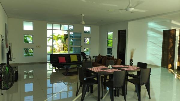 Condominio Villa Esperanza, Rezerwuj Dom wakacyjny Hotele w Flandes z Basenem, Basen