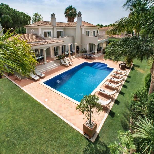 Villa Millennium luxury villa relaxing location, Rezerwuj Willa Hotele w Algarve z Parkingiem, Parking