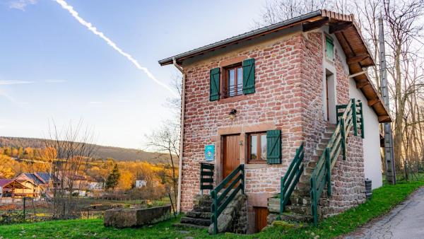Gîte le Fournil des Vosges, Rezerwuj Dom wakacyjny Docelles 